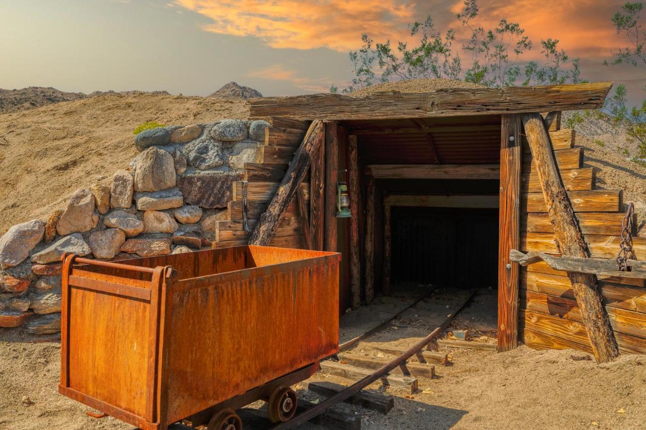 @ Marbella Lane - The Wine Mine Desert Escape Джошуа-Трі Екстер'єр фото