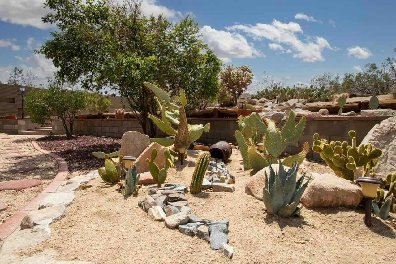 @ Marbella Lane - The Wine Mine Desert Escape Джошуа-Трі Екстер'єр фото